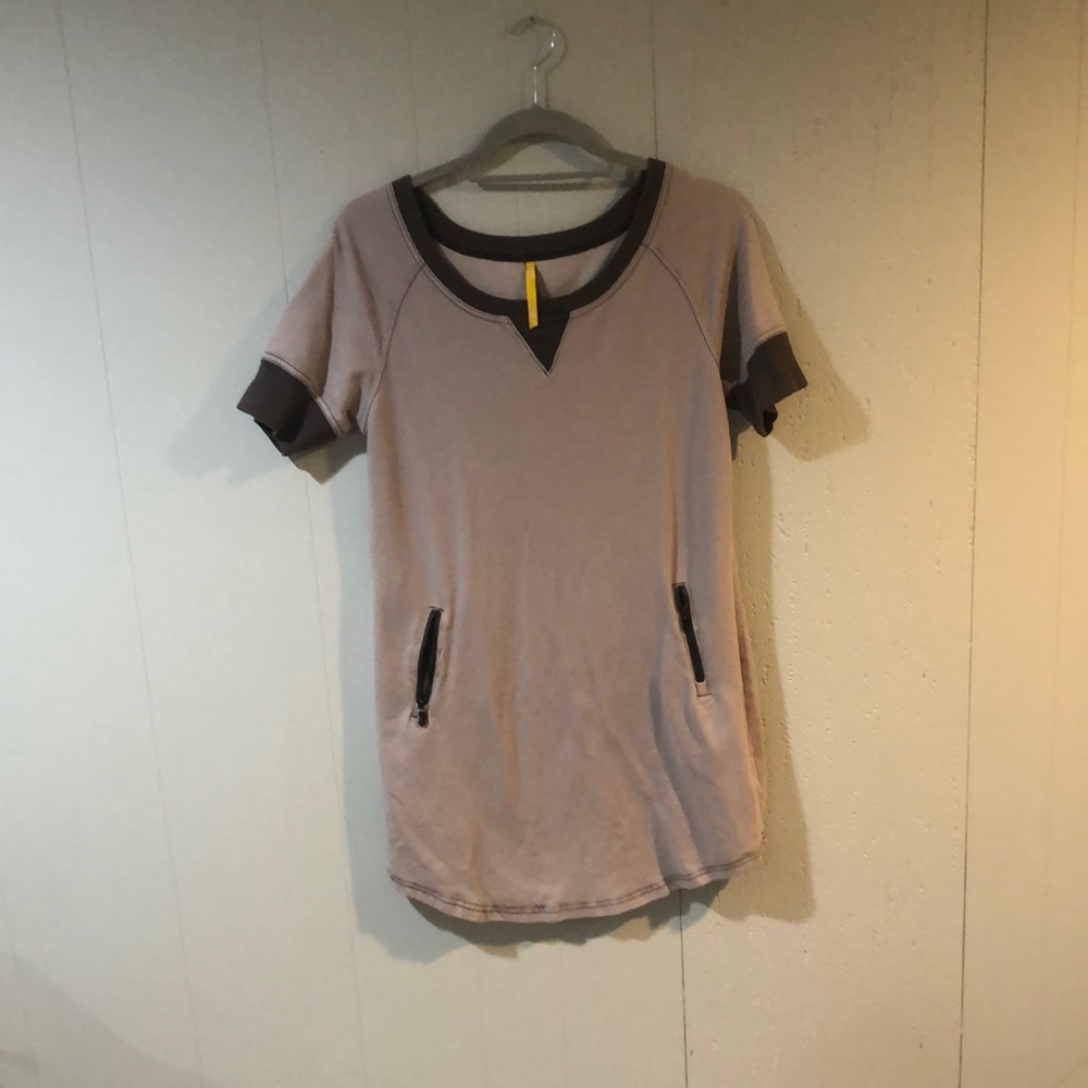 Comfy Lole dress, zipper pockets